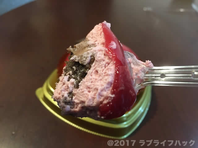 赤いムースケーキ ベリー&チョコブリュレ