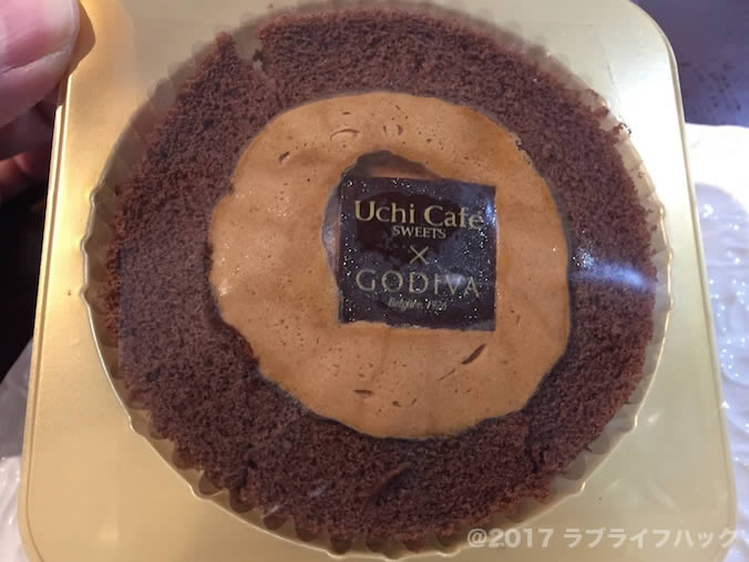 ゴディバ×ローソン キャラメルショコラロールケーキ